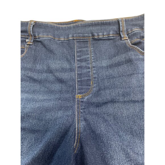 Time & Tru Womens Denim Shorts XL 16-18 Blue Jeans Stretch Comfort - Picture 2 of 5